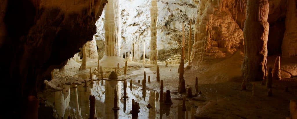 Grotte di Frasassi - Place to Visit in Le Marche - AnitaVillas