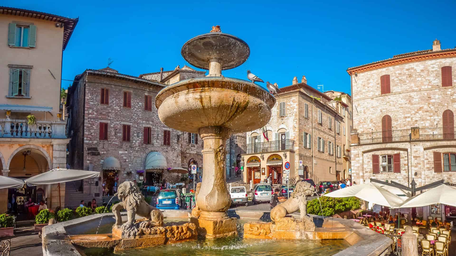 Piazza del Comune ad Assisi