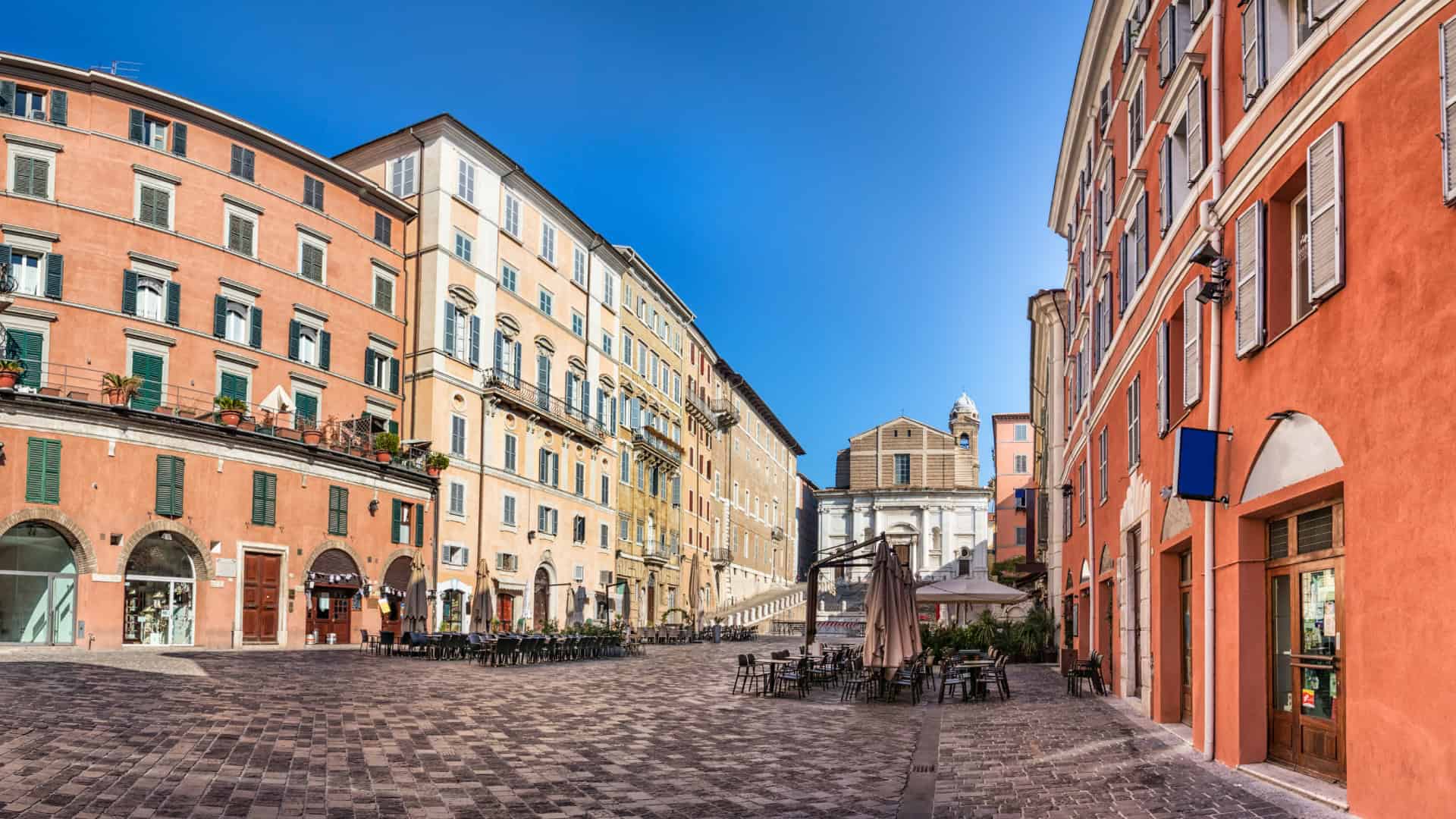 La piazza del Plebiscito ad Ancona