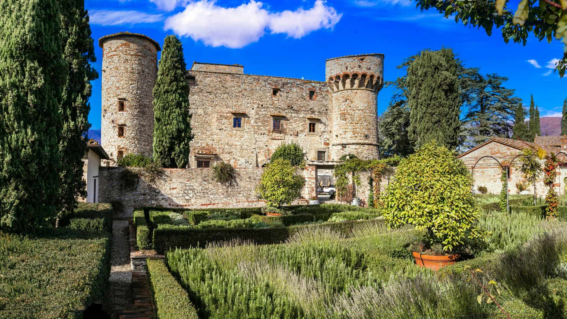 Vista panoramica sul Castello di Meleto