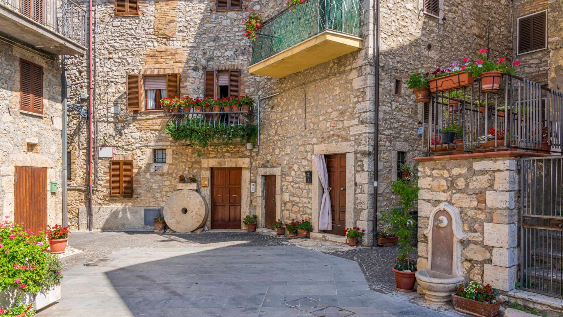 Stradina di Civitella del Lago