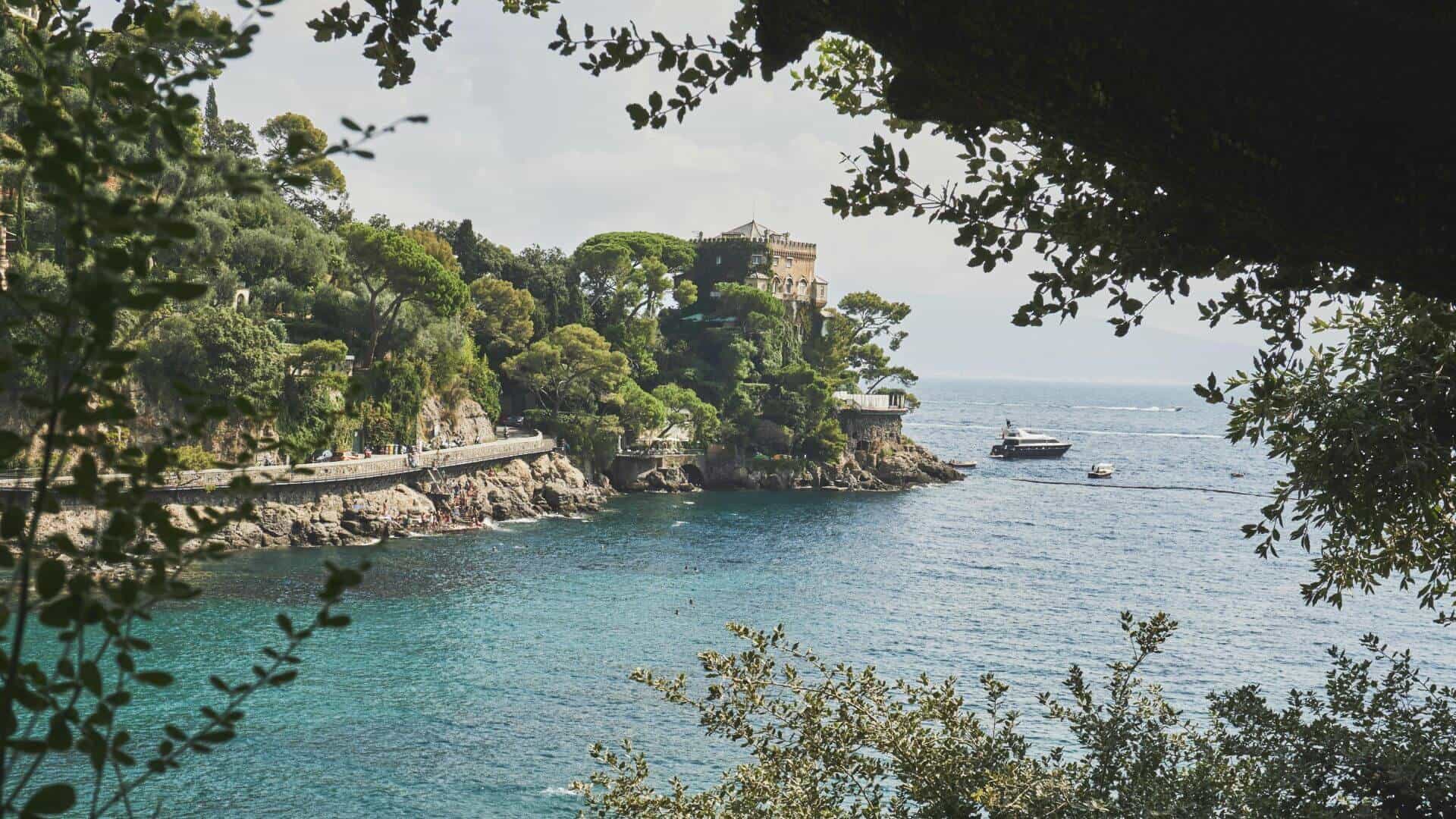 Una spiaggia di Portofino. Foto di Chiara Caldarola