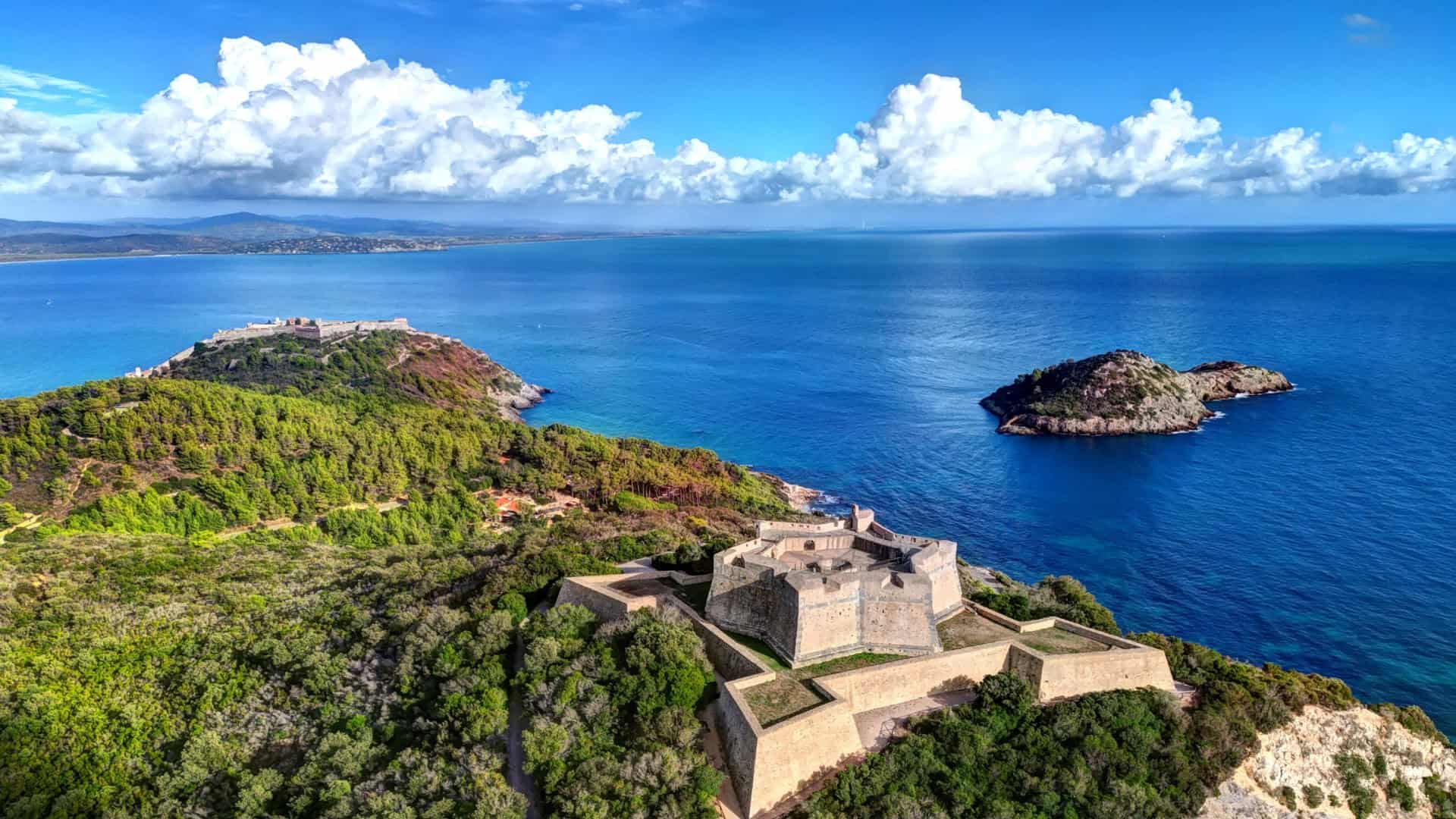 Panoramica dall'alto su Porto Ercole