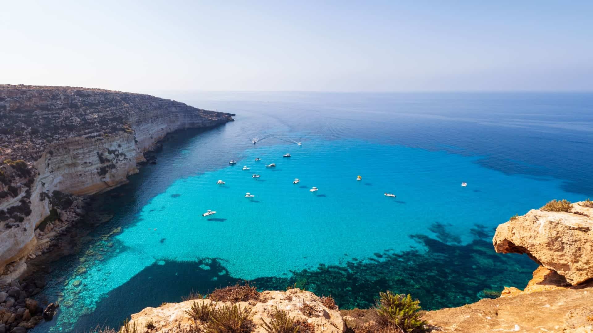 Il mare cristallino di Lampedusa