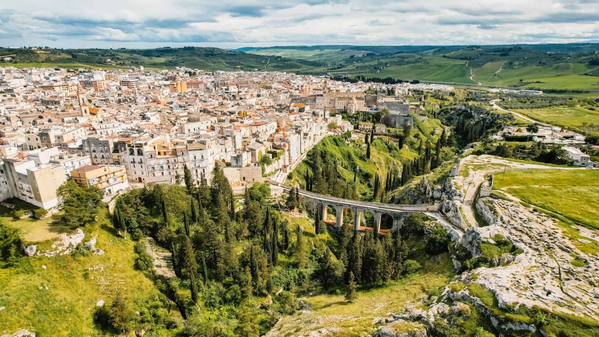 Vista dall'alto su Gravina in Puglia