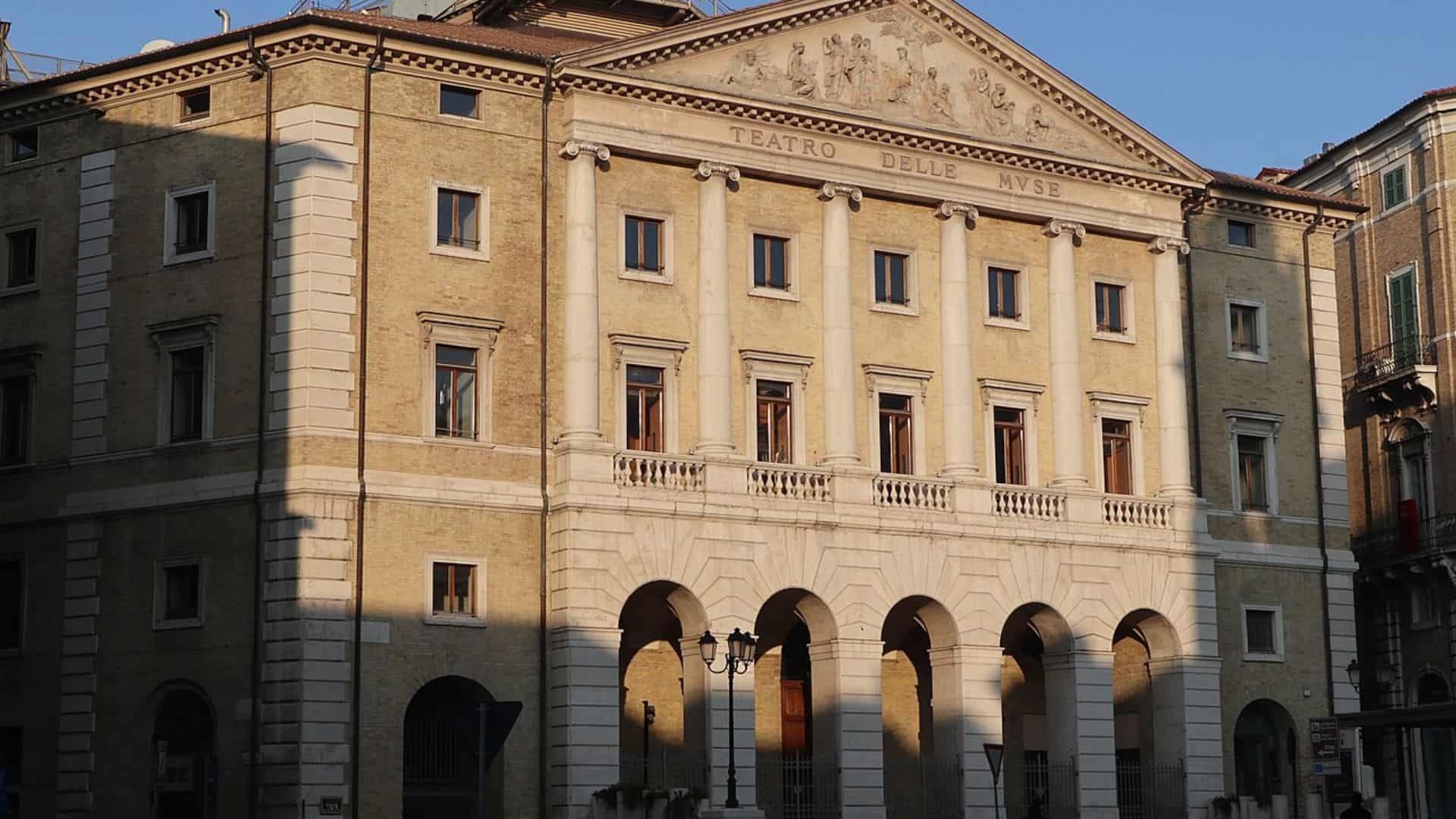 Entrata del teatro delle Muse ad Ancona 