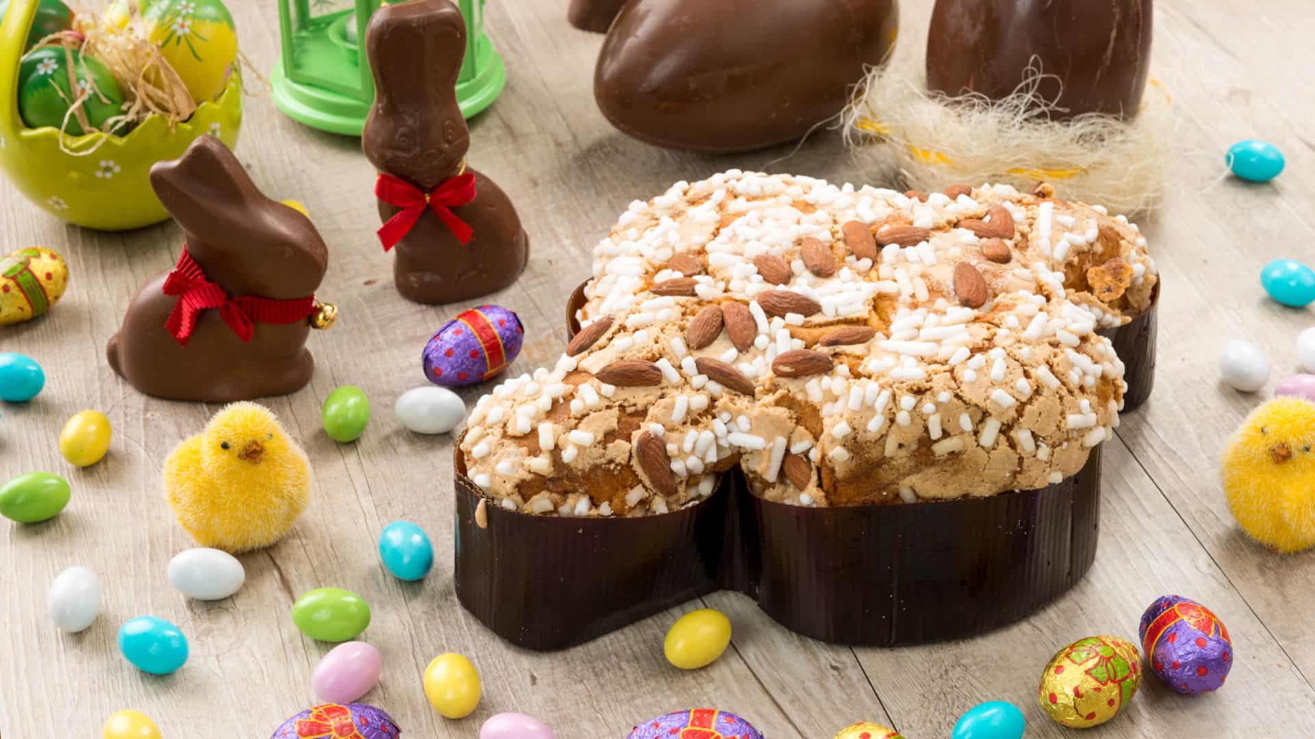 Primo piano di una colomba pasquale.