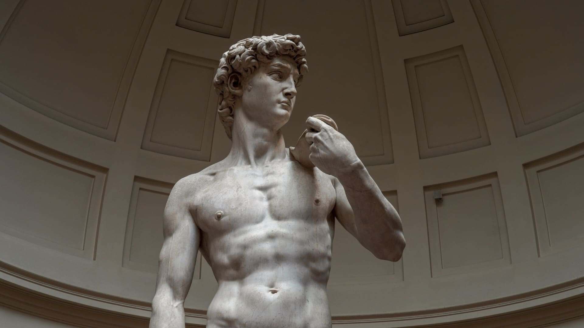 Il David di Michelangelo nella Galleria dell’Accademia. Foto di Commonists
