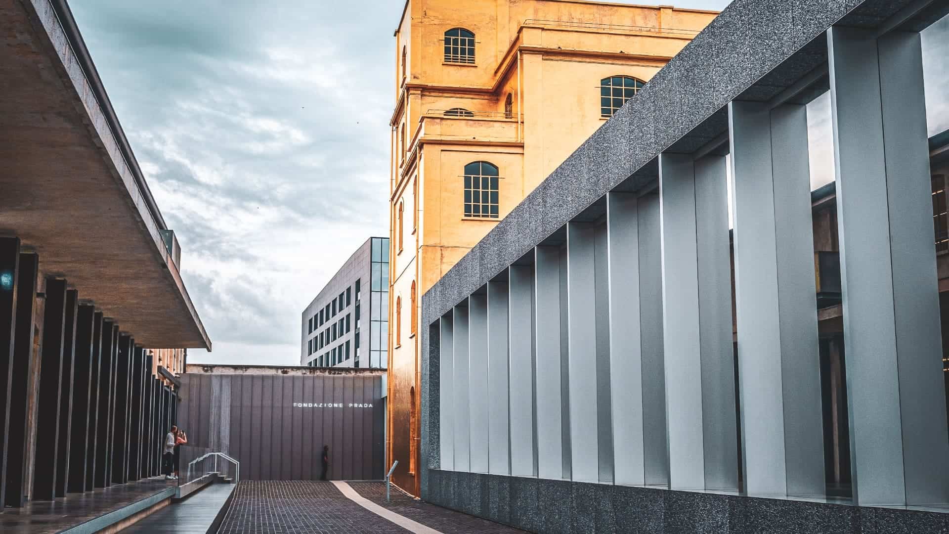 Fondazione Prada a Milano. Foto di Jay Dixit