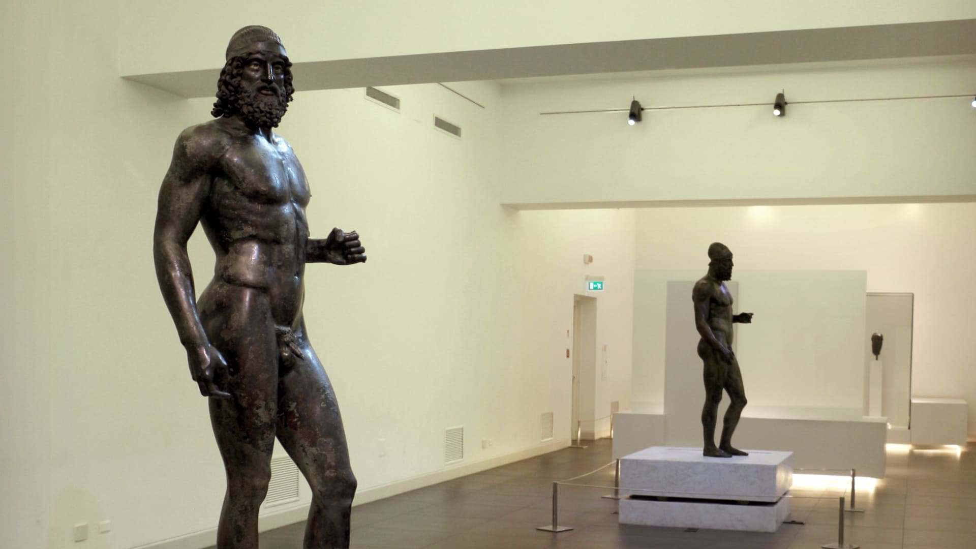 I Bronzi di Riace nel Museo Archeologico Nazionale di Reggio Calabria. Foto di Sailko