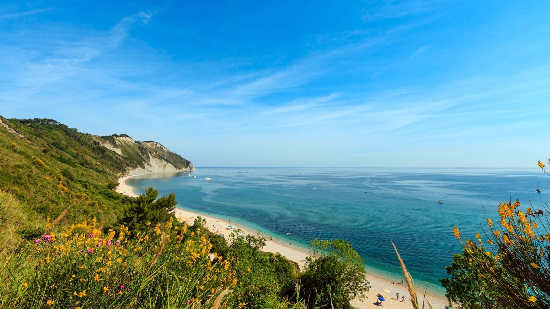 La spiaggia di Mezzavalle