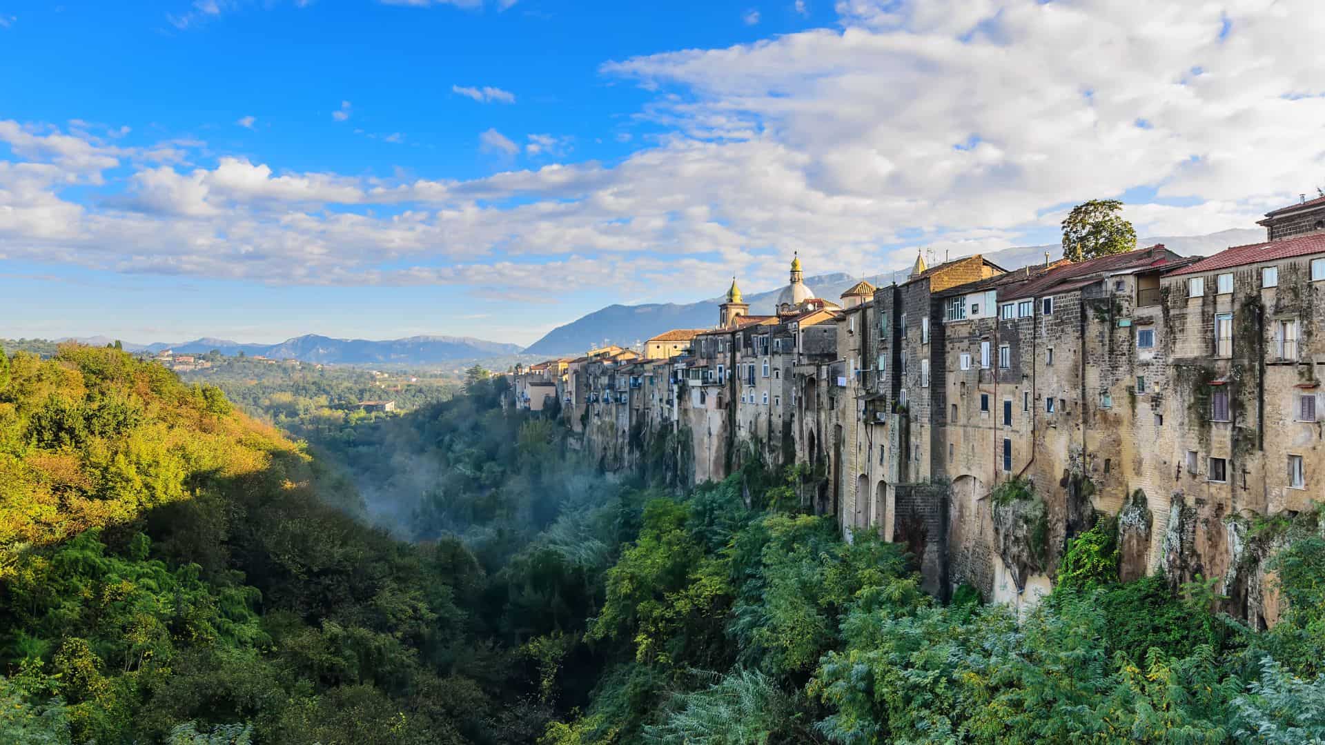 Vista panoramica su Sant’Agata de’ Goti