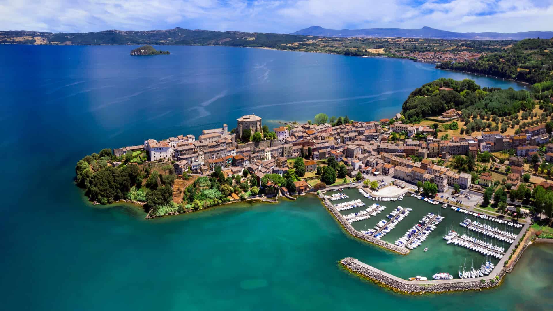 Bolsena-See und Capodimonte von oben
