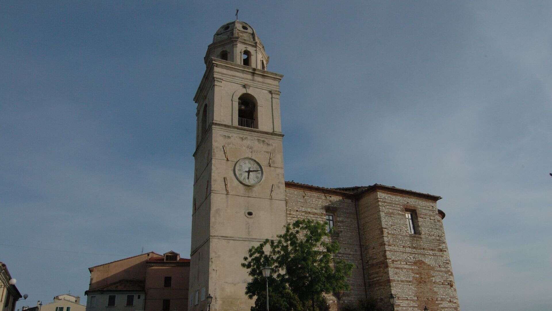 Chiesa di San Nicola di Bari a Sirolo. Foto di gaspa