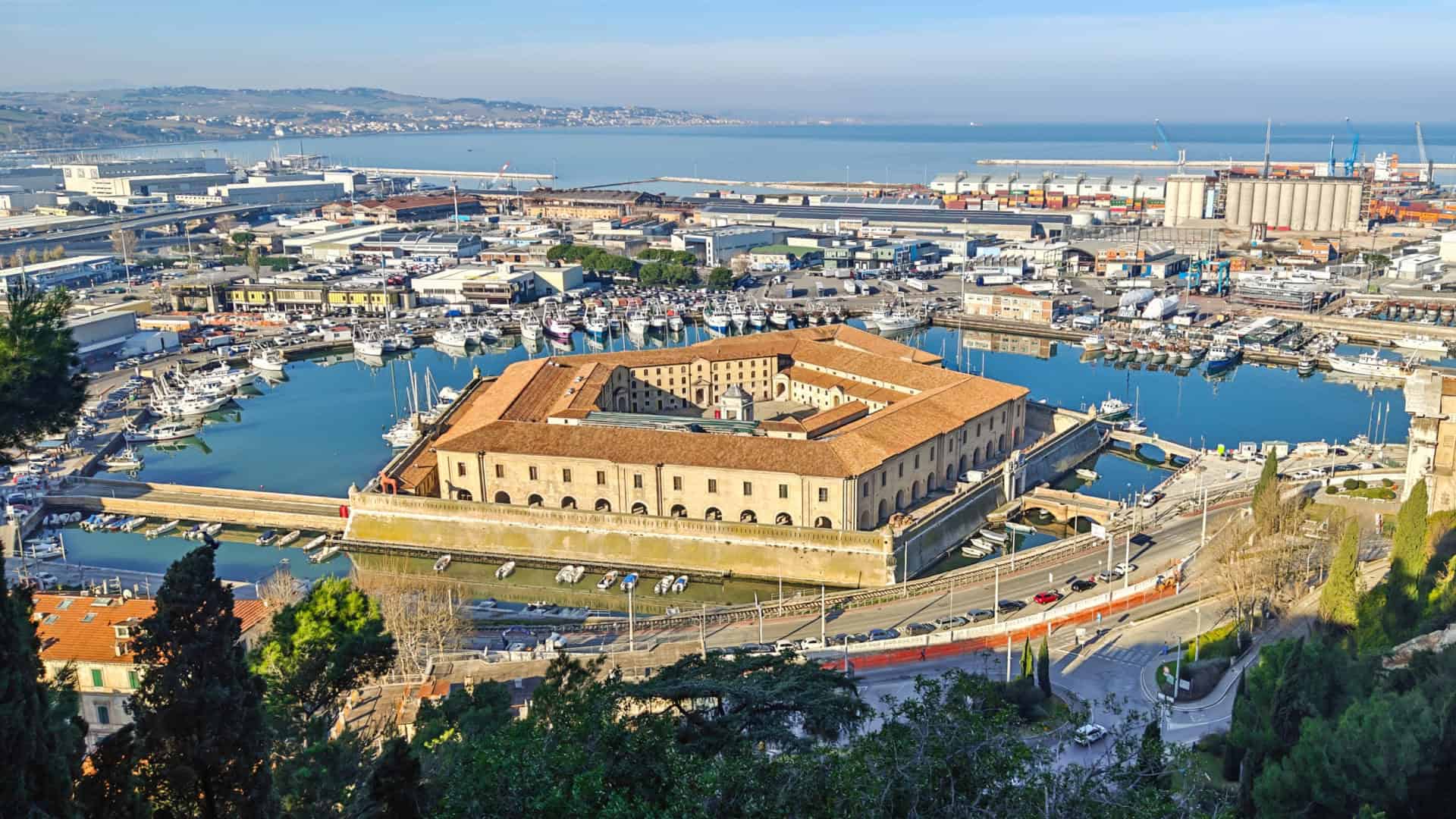 Panoramica sulla città di Ancona