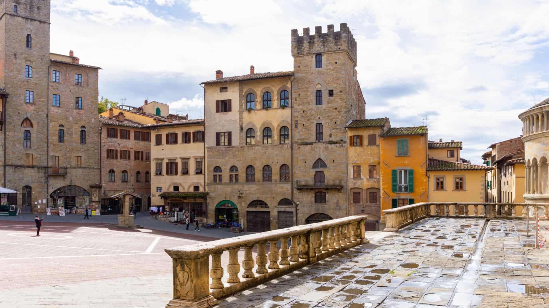 La piazza di Arezzo in Toscana