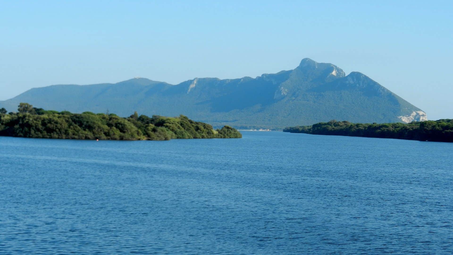 Il Monte Circeo visto dal mare