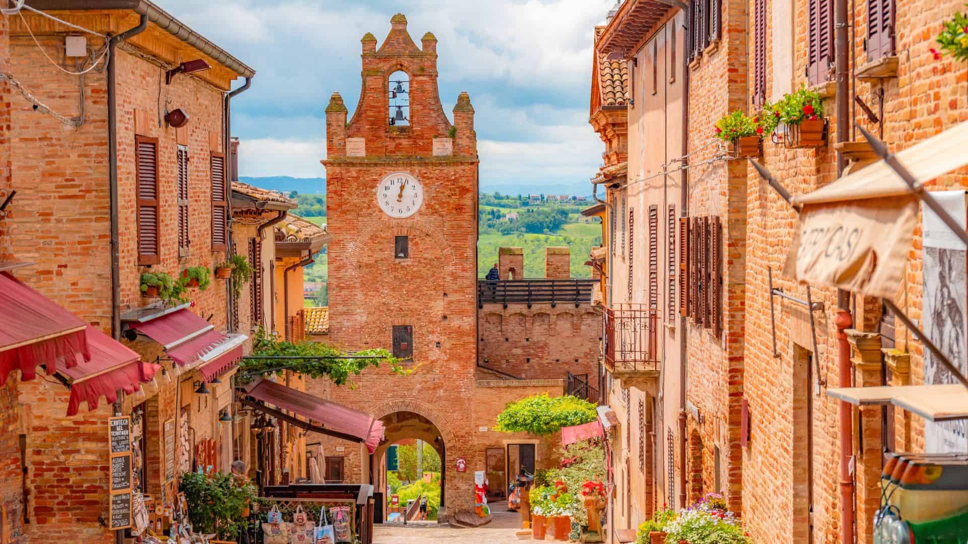La Torre dell'Orologio di Gradara