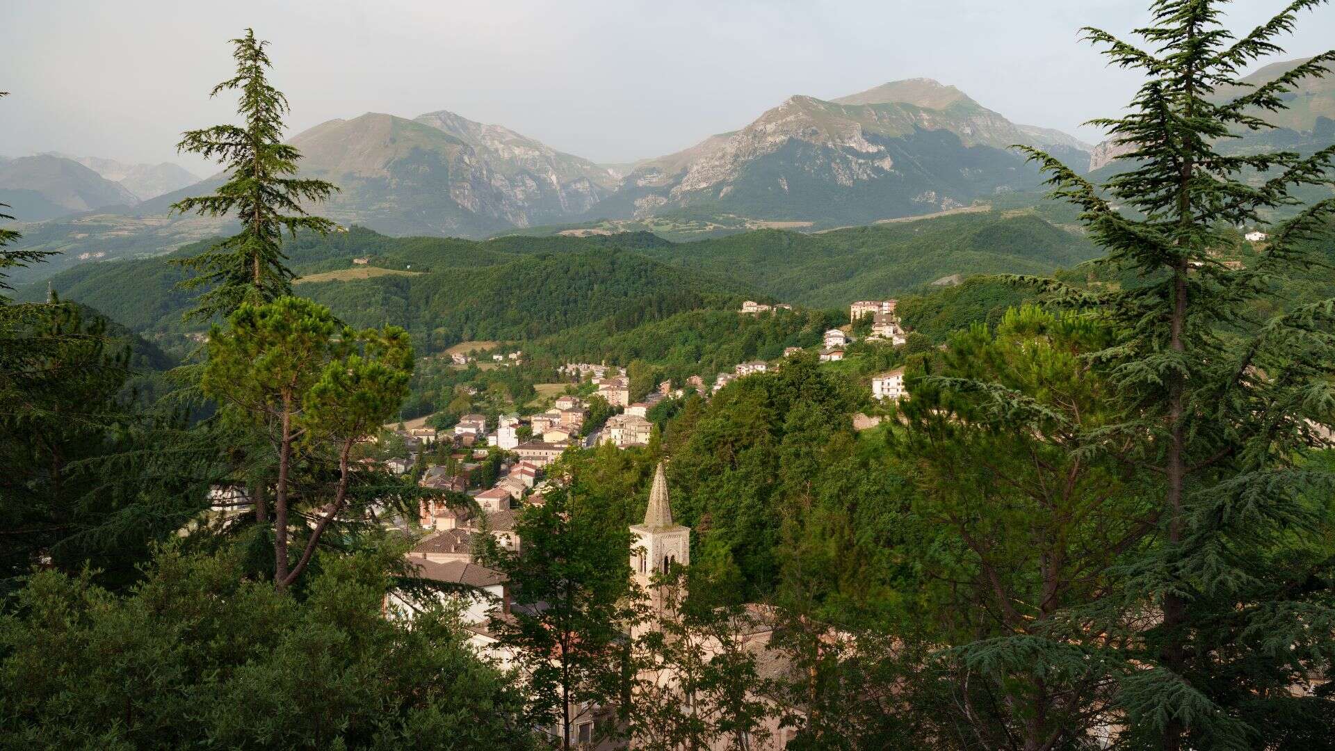 Panoramica sul borgo di Amandola