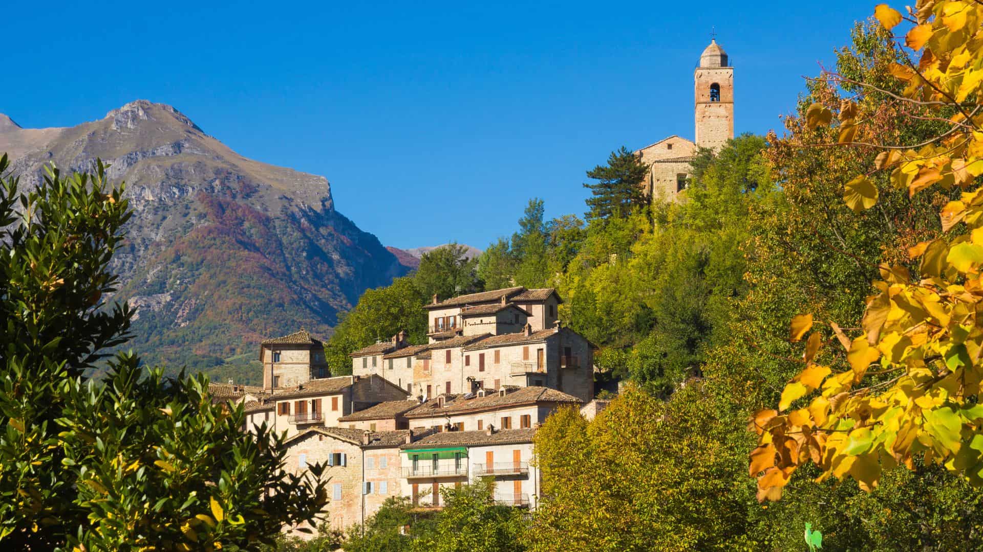 Il borgo di Montefortino
