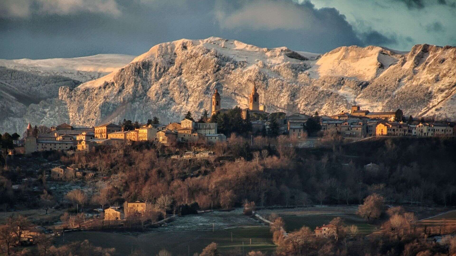 Il borgo di San Ginesio. Foto di Enrico Pighetti