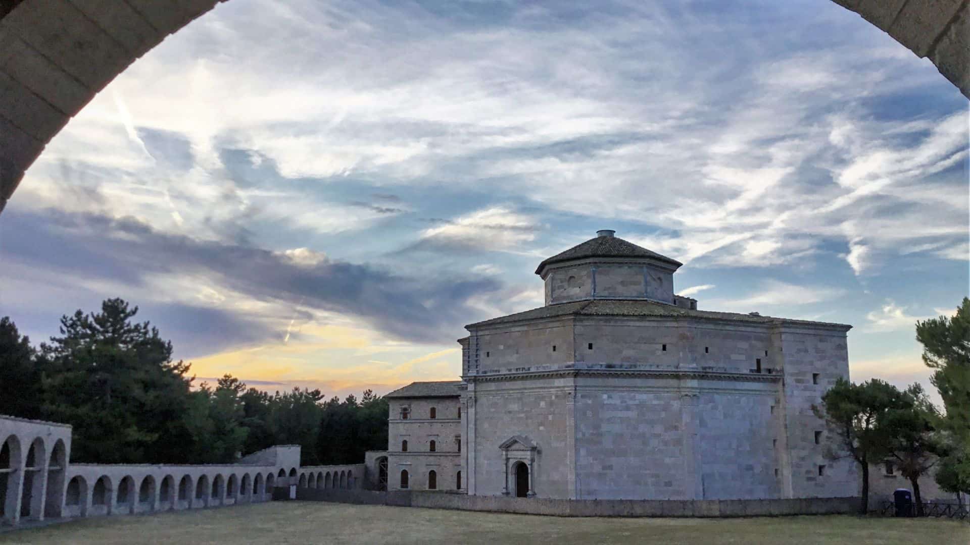 Il Santuario di Santa Maria in Macereto. Foto di Maddy16869